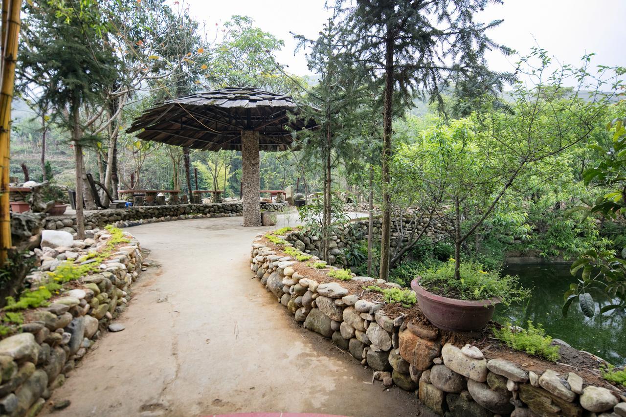 Tavan Riverside Ecolodge Sa Pa Exterior photo